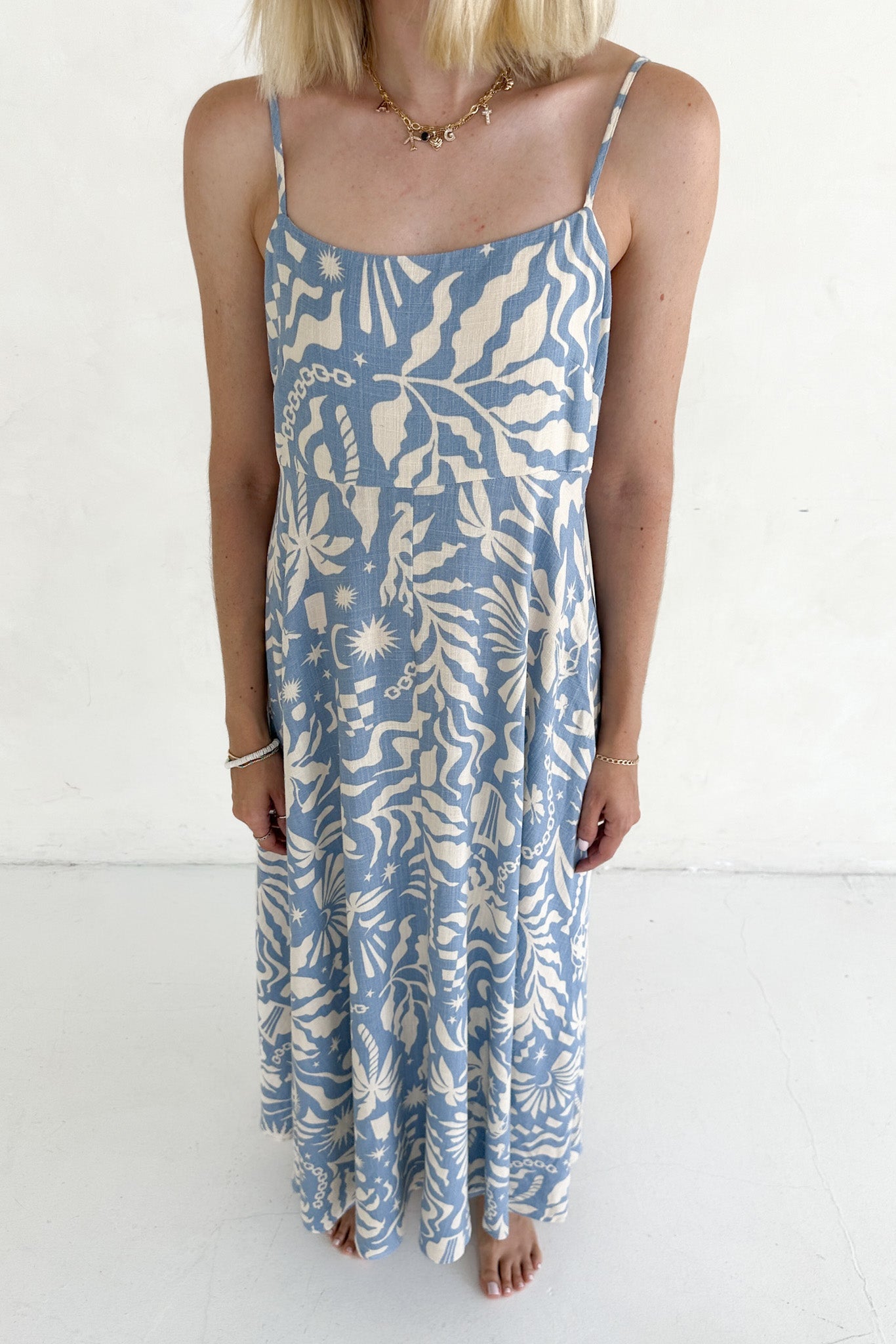 Elowen Blue Tropical Print Linen Blend Midi Dress l Neutral Ground M