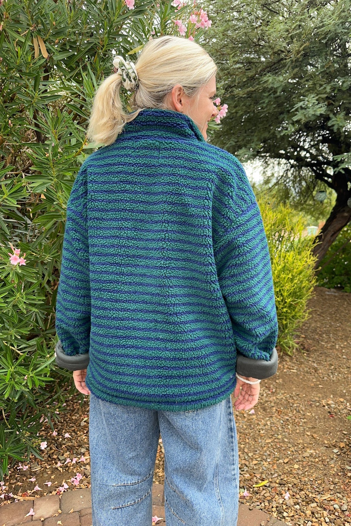 Evergreen Striped Sherpa Quarter Zip Pullover - Neutral Ground