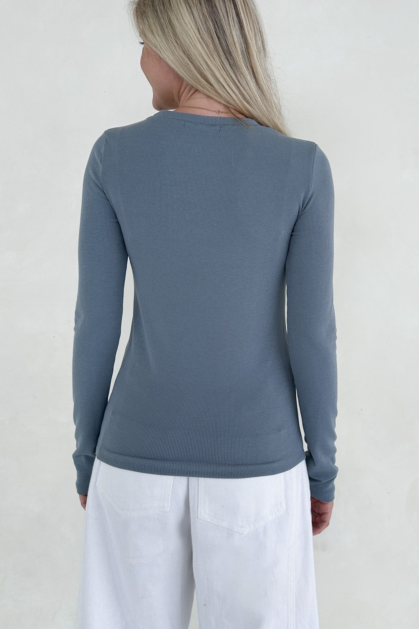 Everyday Layering Top in Pebble - Neutral Ground