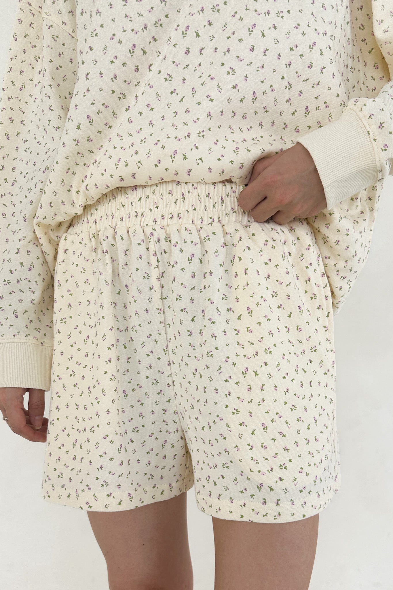 Fleur Cream Ditsy Floral French Terry Lounge Shorts - Neutral Ground