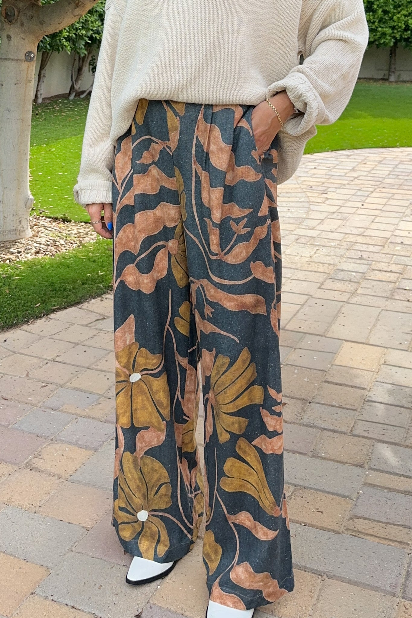 Florence Wide Leg Tropical Print Pants - Neutral Ground
