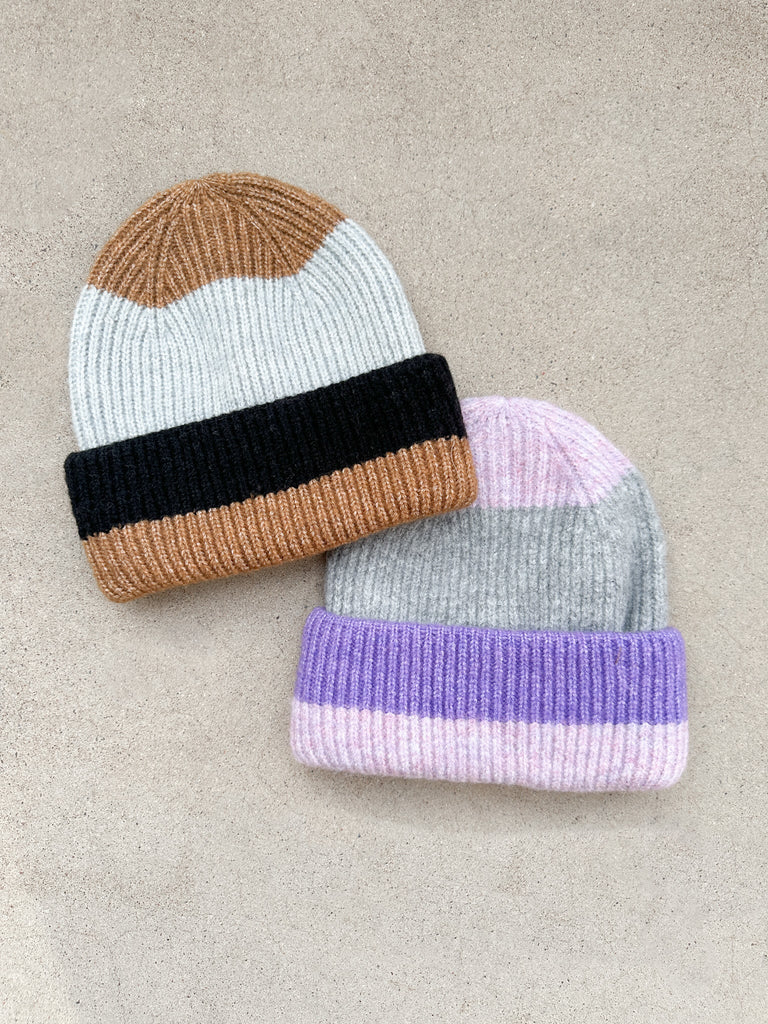 Flurry Colorblock Ribbed Beanie in Lavender - Neutral Ground