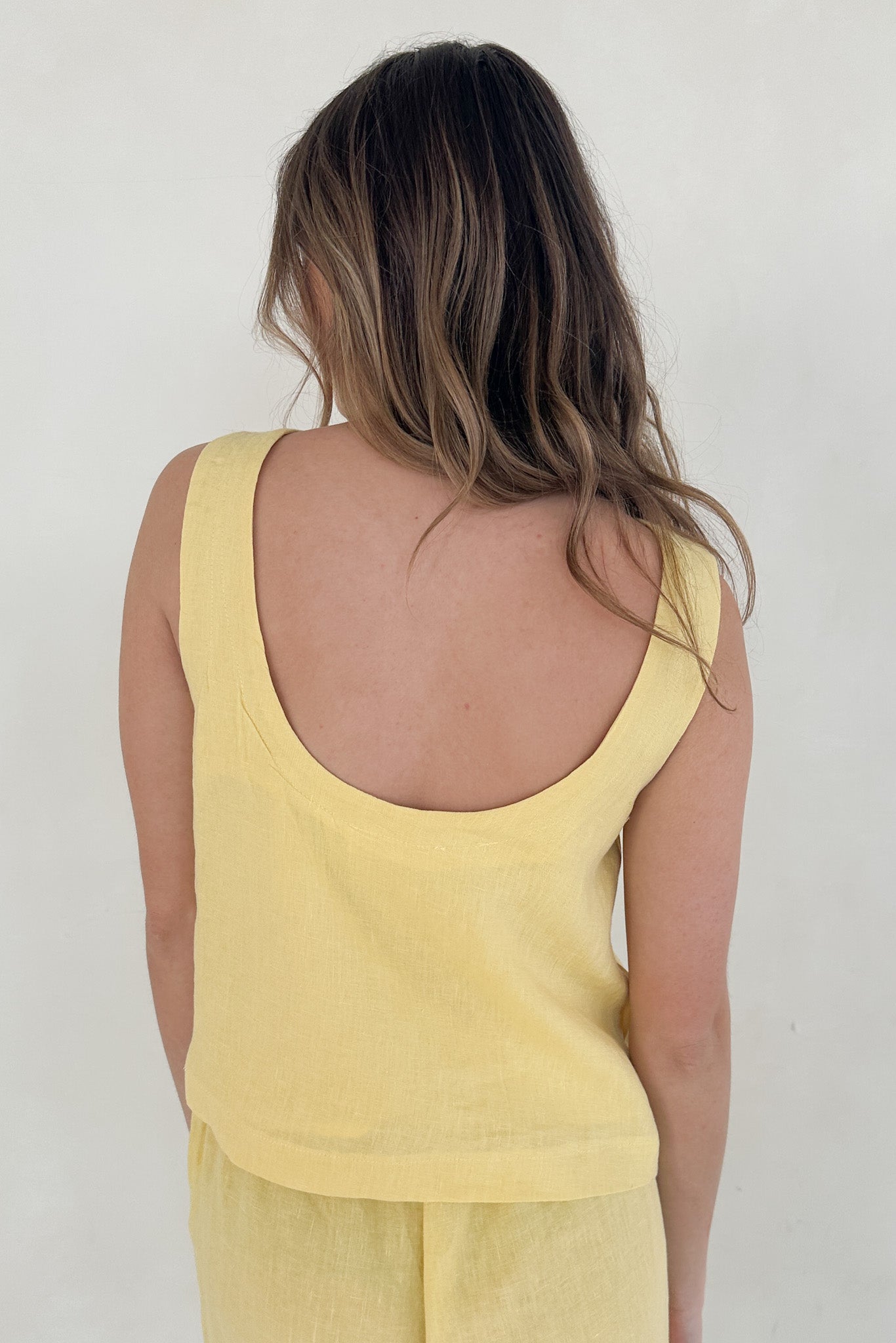 Harbor Linen Top in Pineapple - Neutral Ground