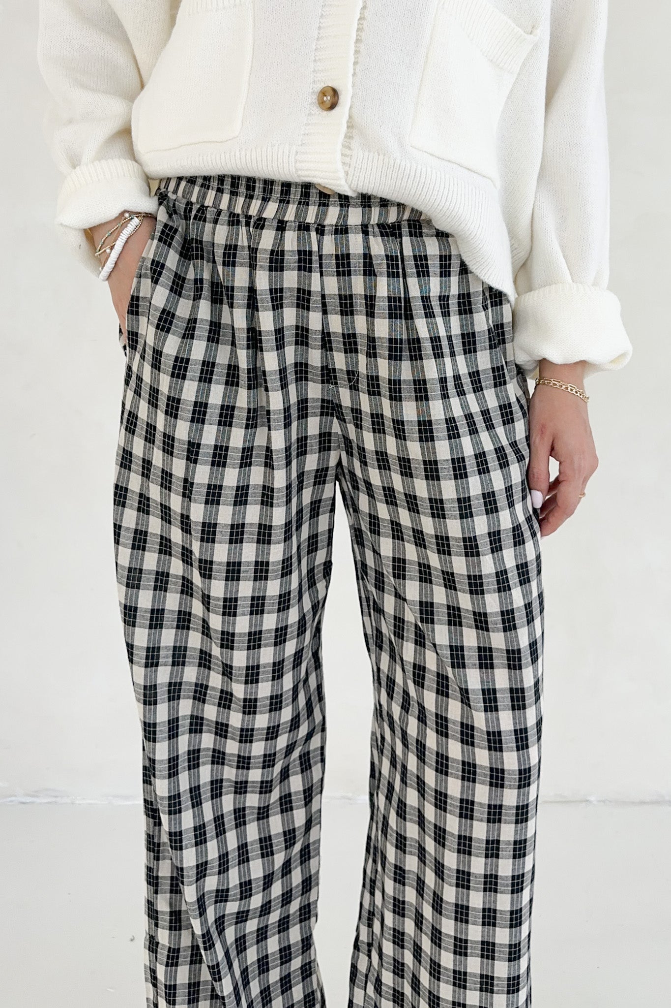 Johnny Cotton Paid Pants in Black - Neutral Ground