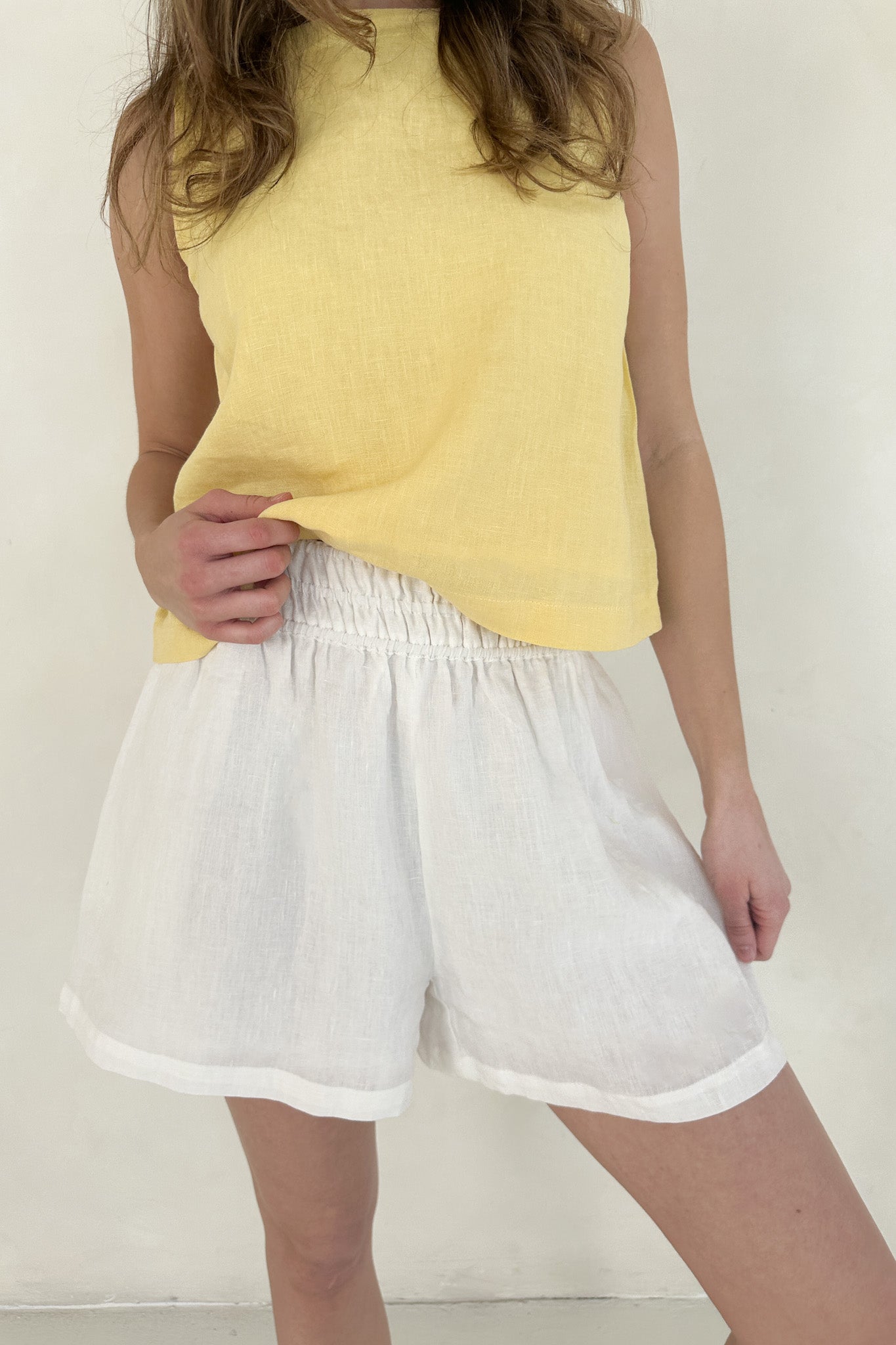 Lido Linen Shorts in Coconut - Neutral Ground