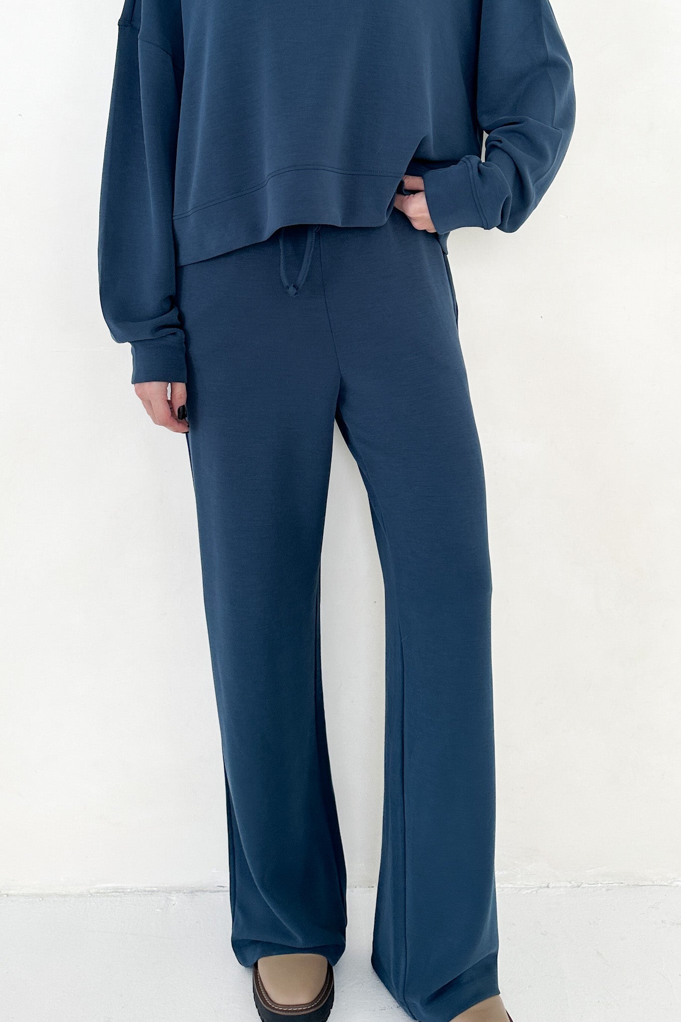 Like Butter Pants in Midnight Blue - Neutral Ground