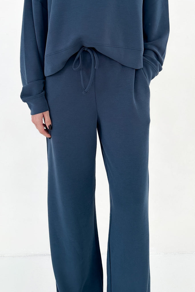 Like Butter Pants in Midnight Blue - Neutral Ground