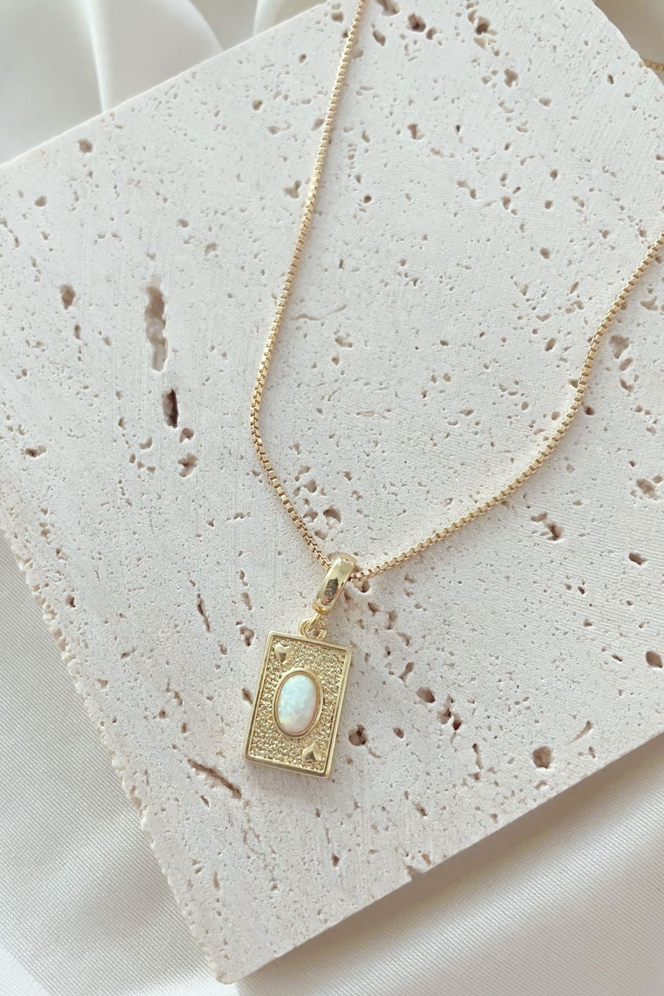 Lilibet Opal Pendant Necklace - Neutral Ground