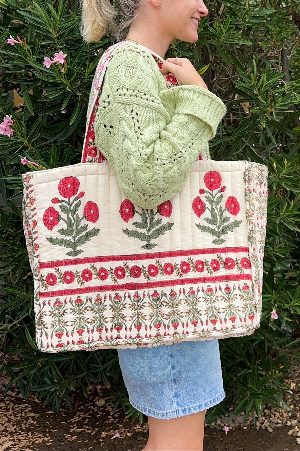 Maxi Market Quilted Tote Bag in Cream and Red - Neutral Ground