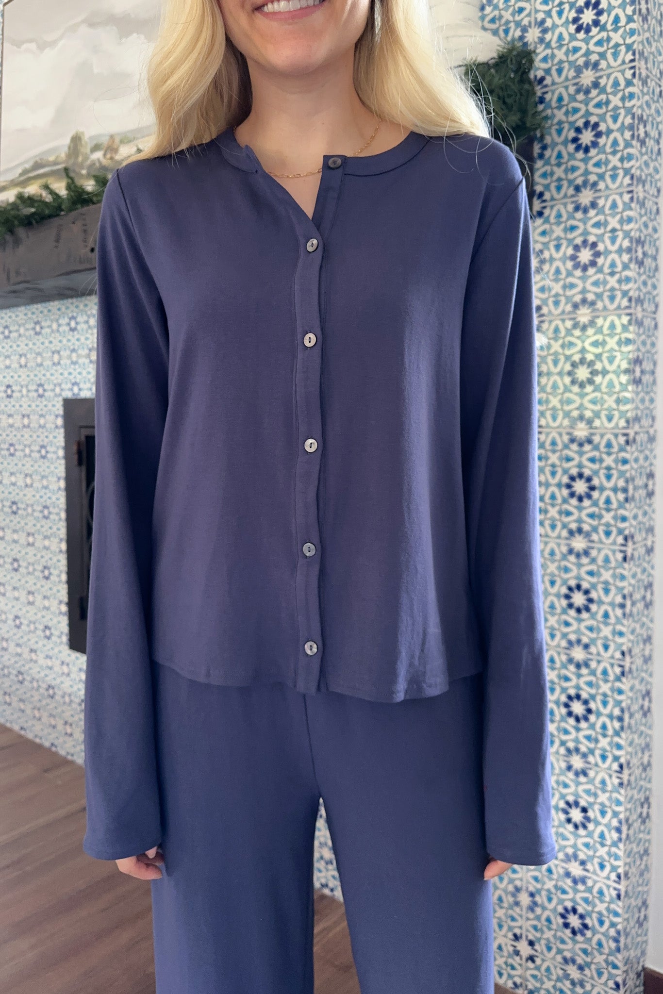 Meet Me There Lounge Top - Neutral Ground