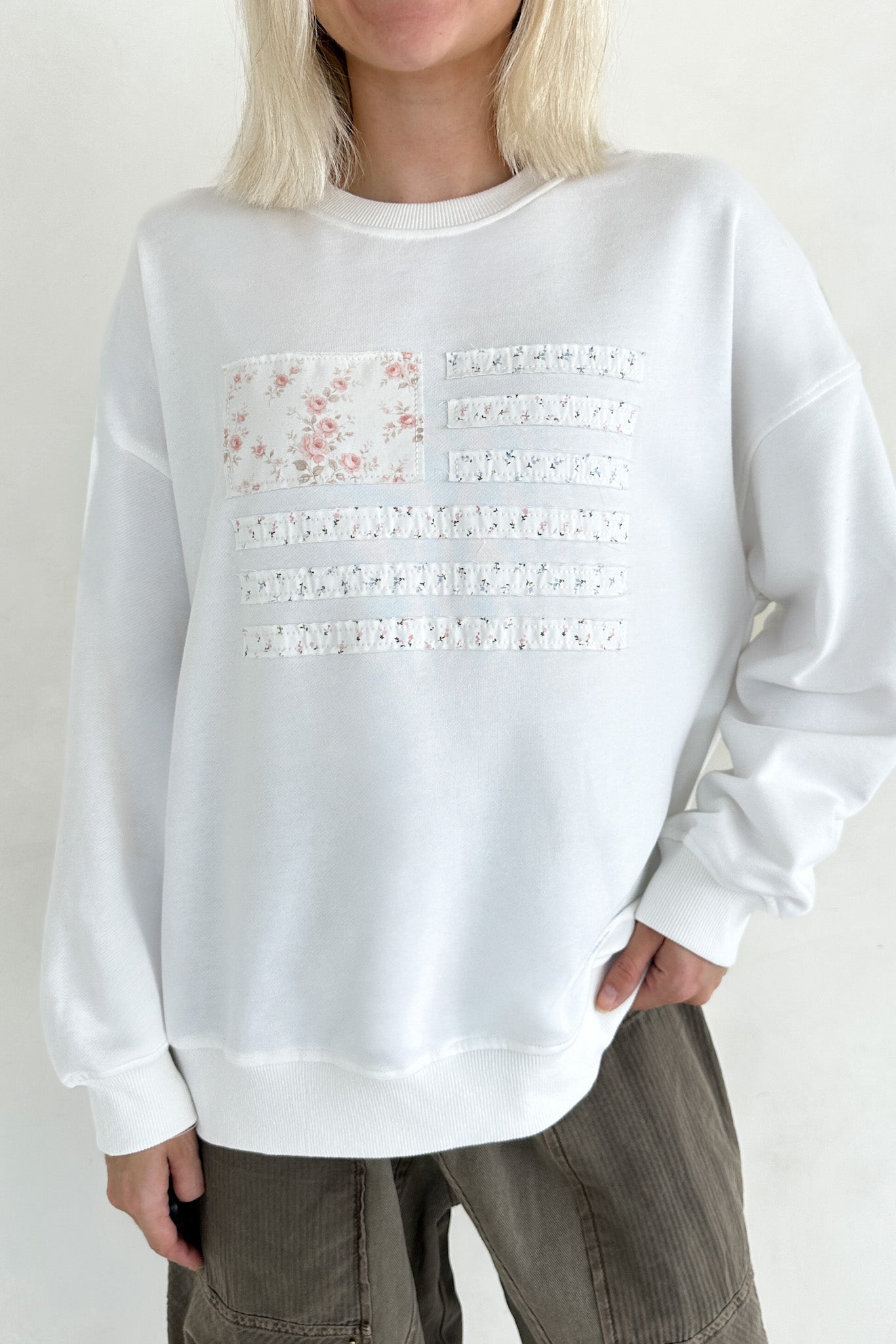Molly Patchwork Floral Americana Crewneck - Neutral Ground