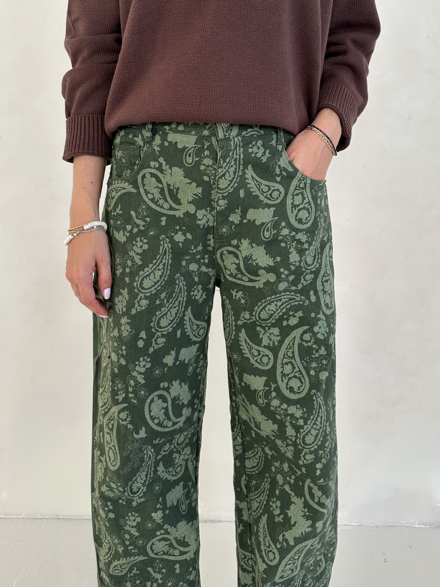Nora Paisley Print Denim Barrel Jeans in Evergreen - Neutral Ground