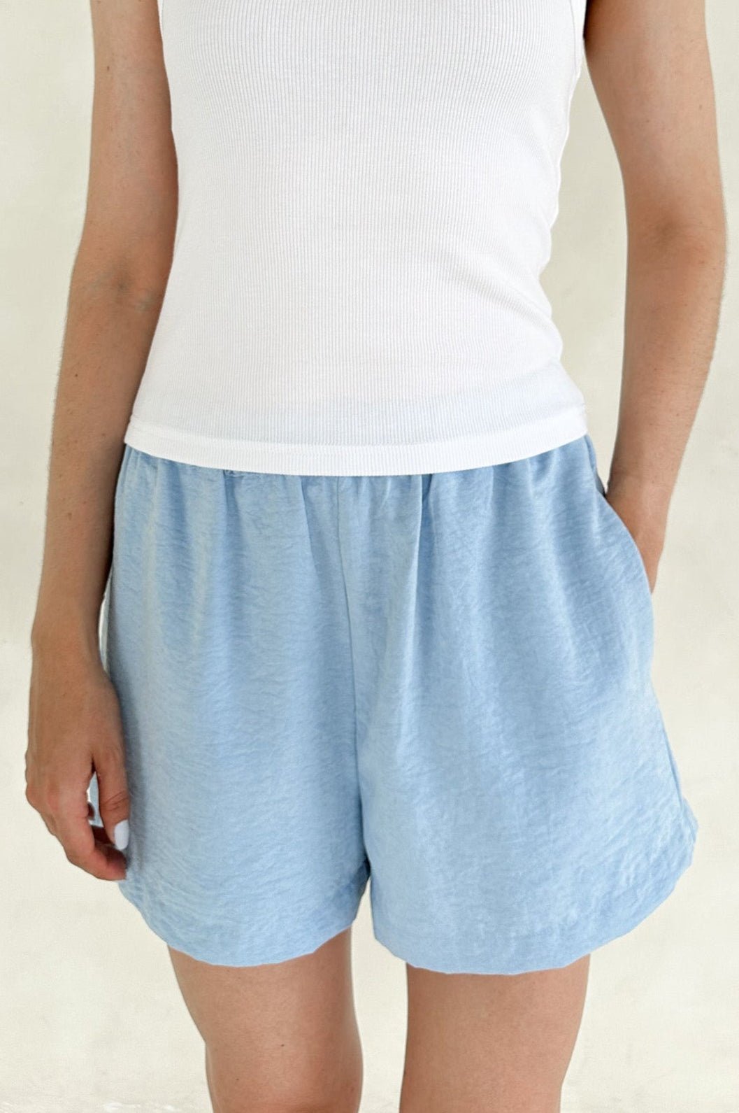 Oasis Woven Elastic Waist Shorts - Neutral Ground