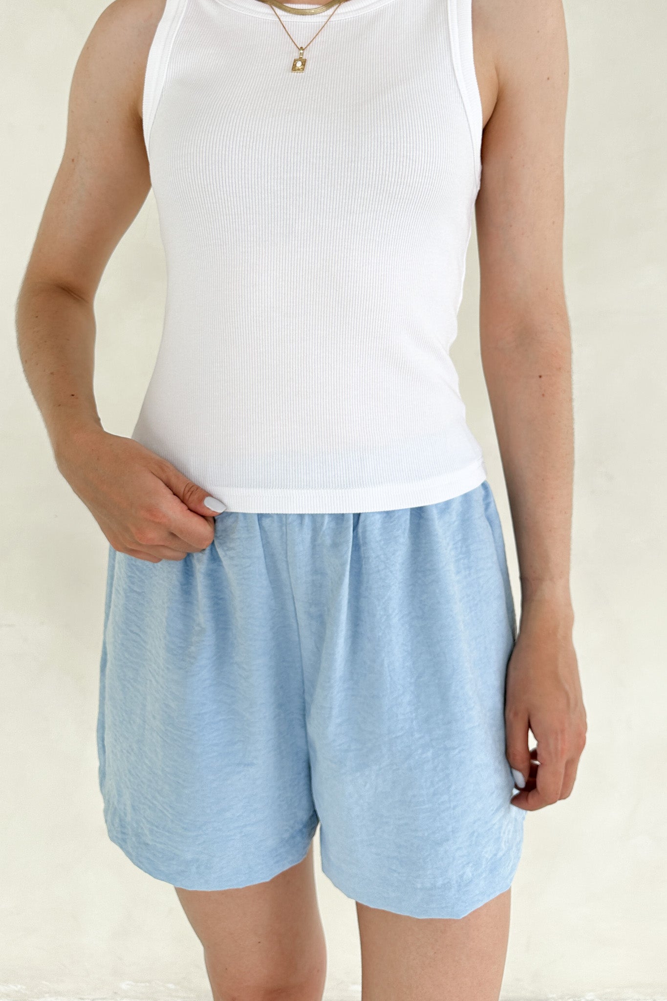 Oasis Woven Elastic Waist Shorts - Neutral Ground