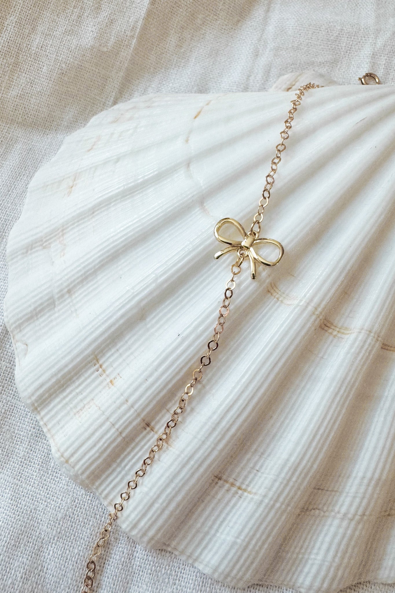 Olivia Dainty Ribbon Bracelet - Neutral Ground