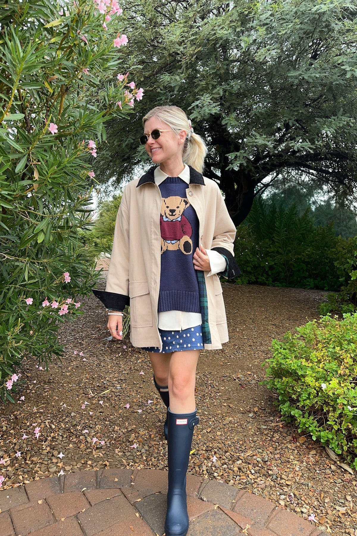 Ralphie Teddy Crew Neck Bear Sweater in Navy Blue - Neutral Ground
