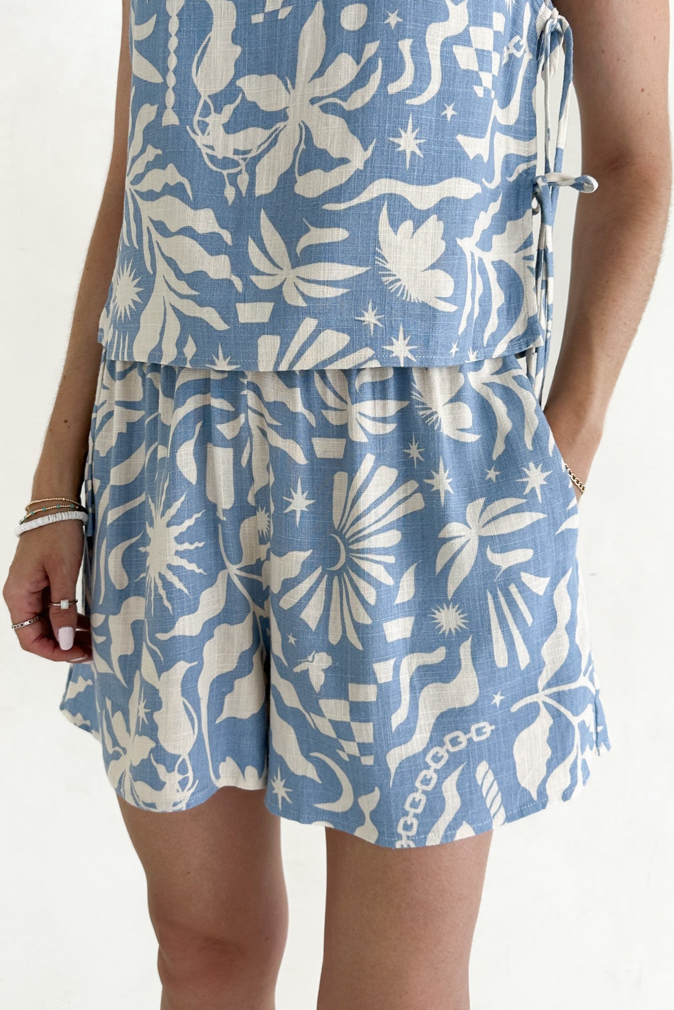 Renn Blue Wide Leg Tropical Print Woven Shorts - Neutral Ground