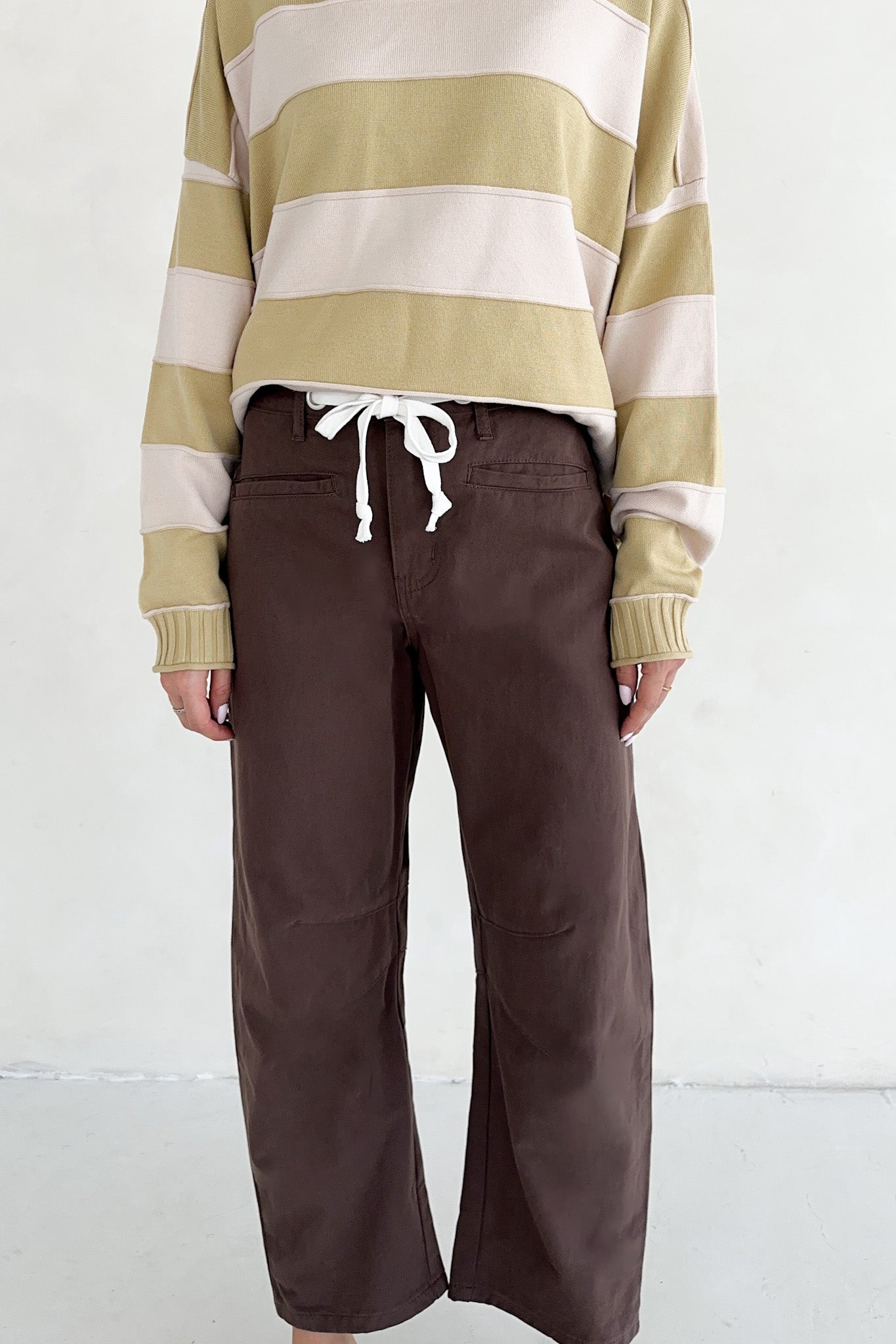 Samantha Eyelet Detail Cotton Barrel Jeans - Neutral Ground