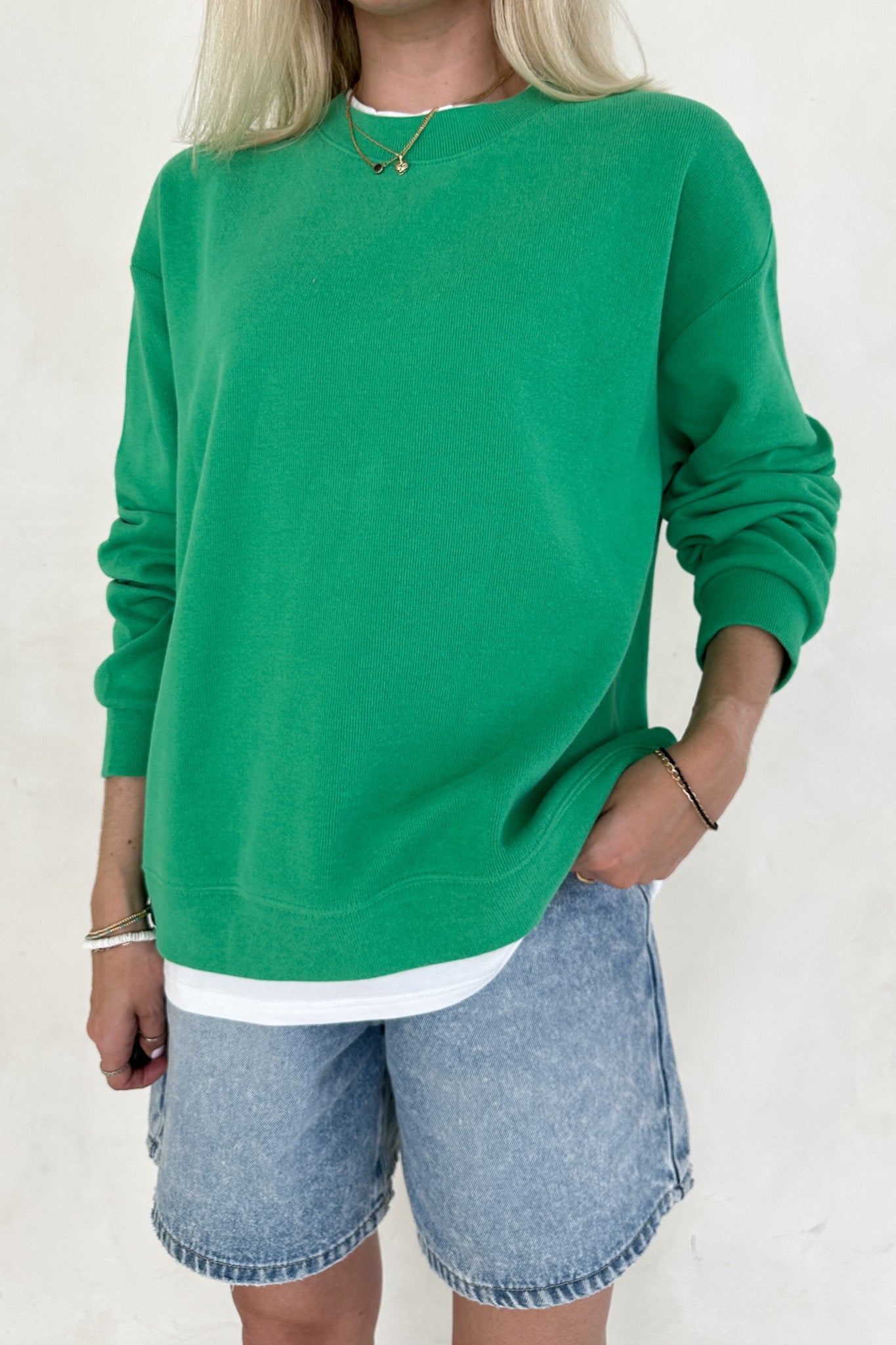 Sophie Crew Twofer Pullover in Kelly Green - Neutral Ground