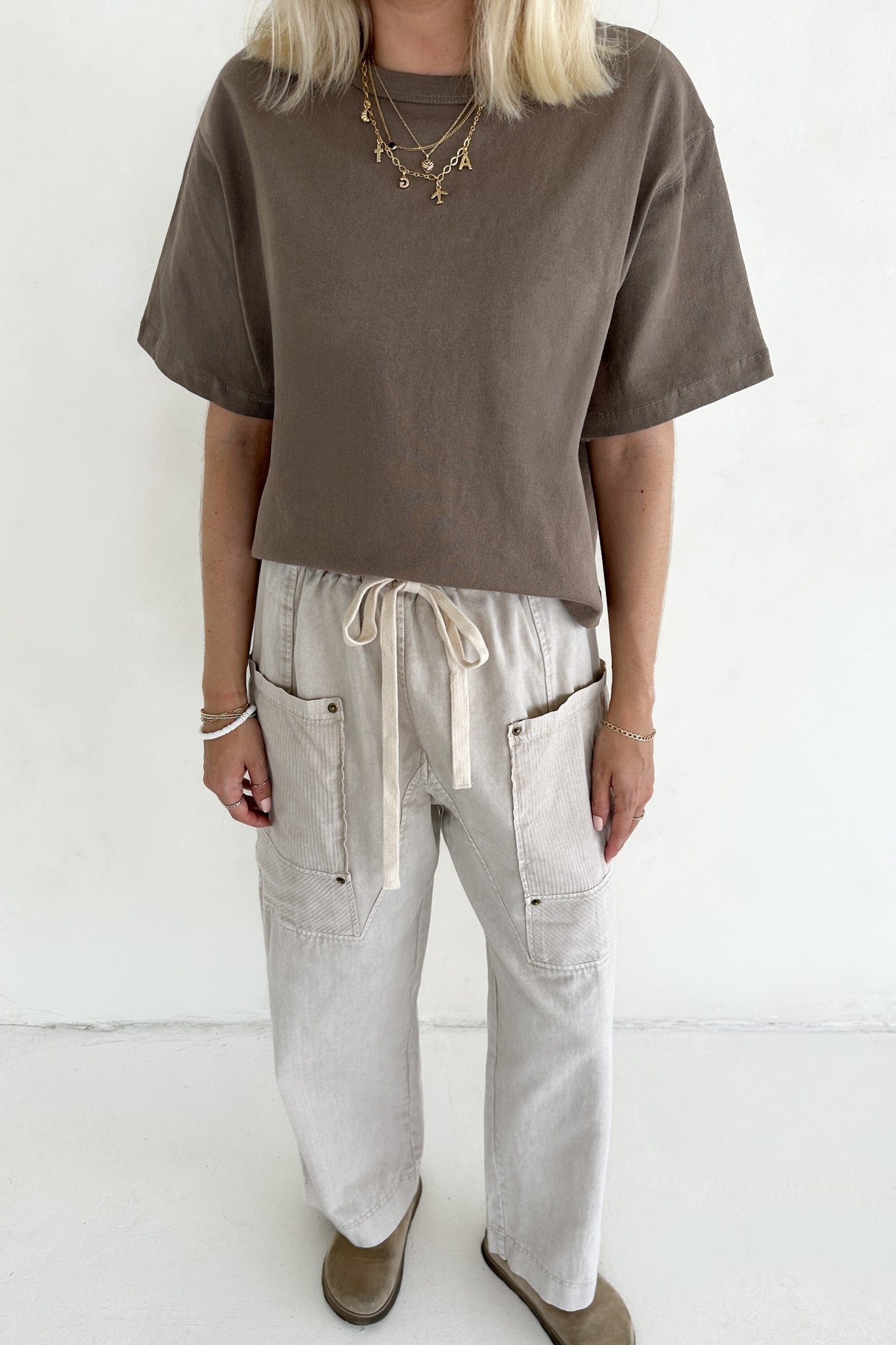 Stella Linen Short Sleeve Knit Top in Mocha - Neutral Ground