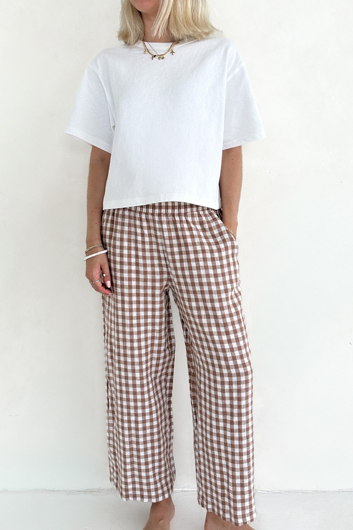 Stella Linen Short Sleeve Knit Top in White - Neutral Ground