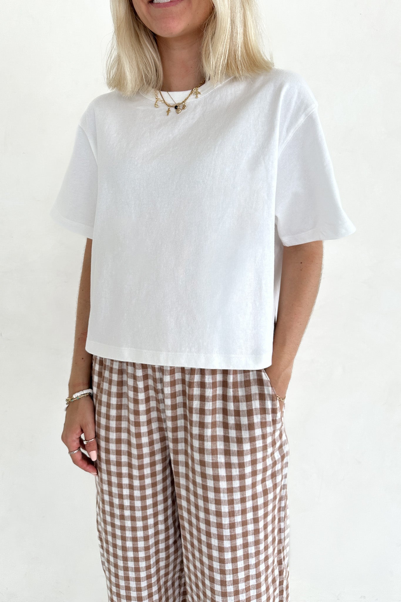 Stella Linen Short Sleeve Knit Top in White - Neutral Ground