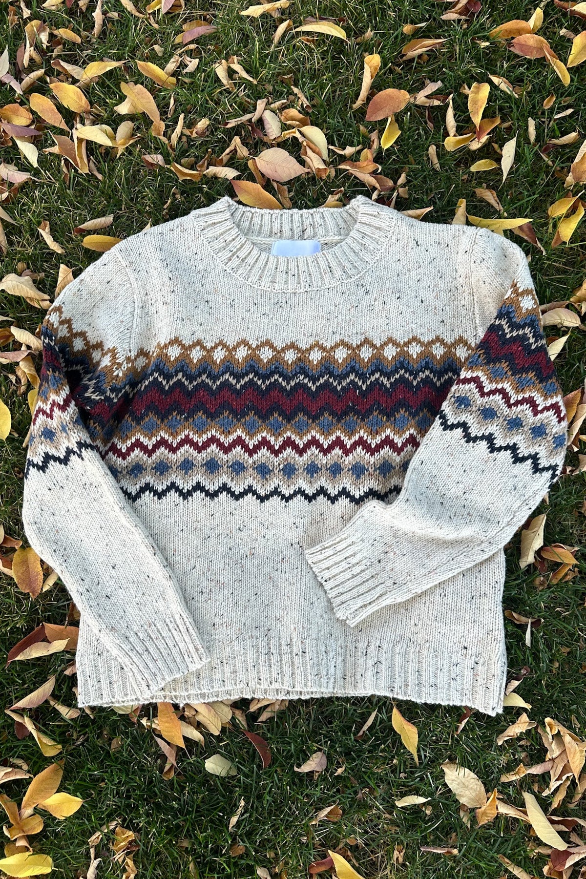 The Highlands Fair Isle Pullover Sweater in Maroon & Blue - Neutral Ground