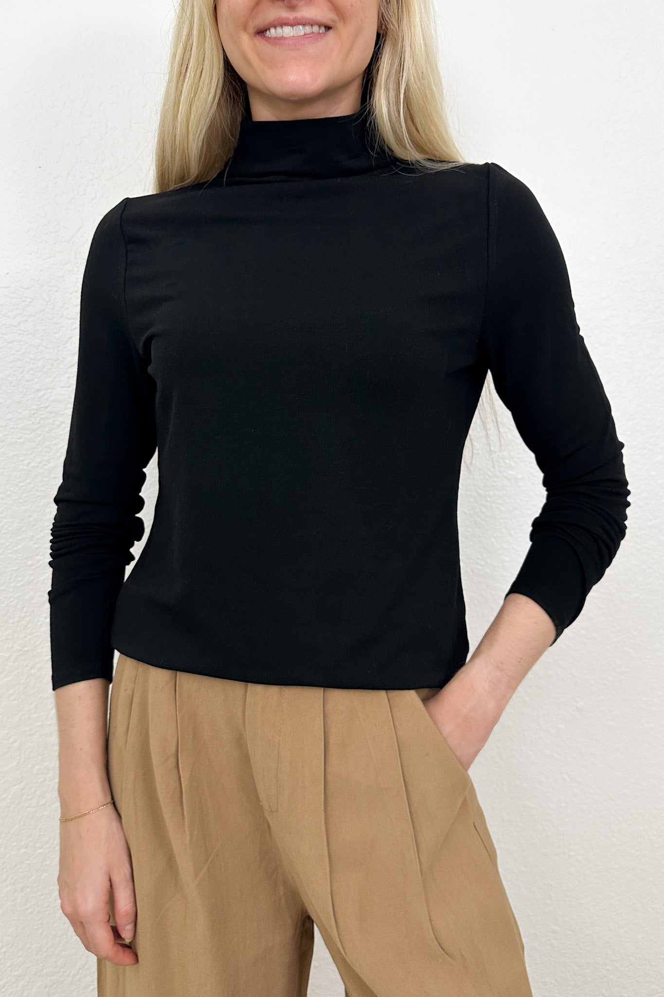 The Perfect Layering Top - Neutral Ground