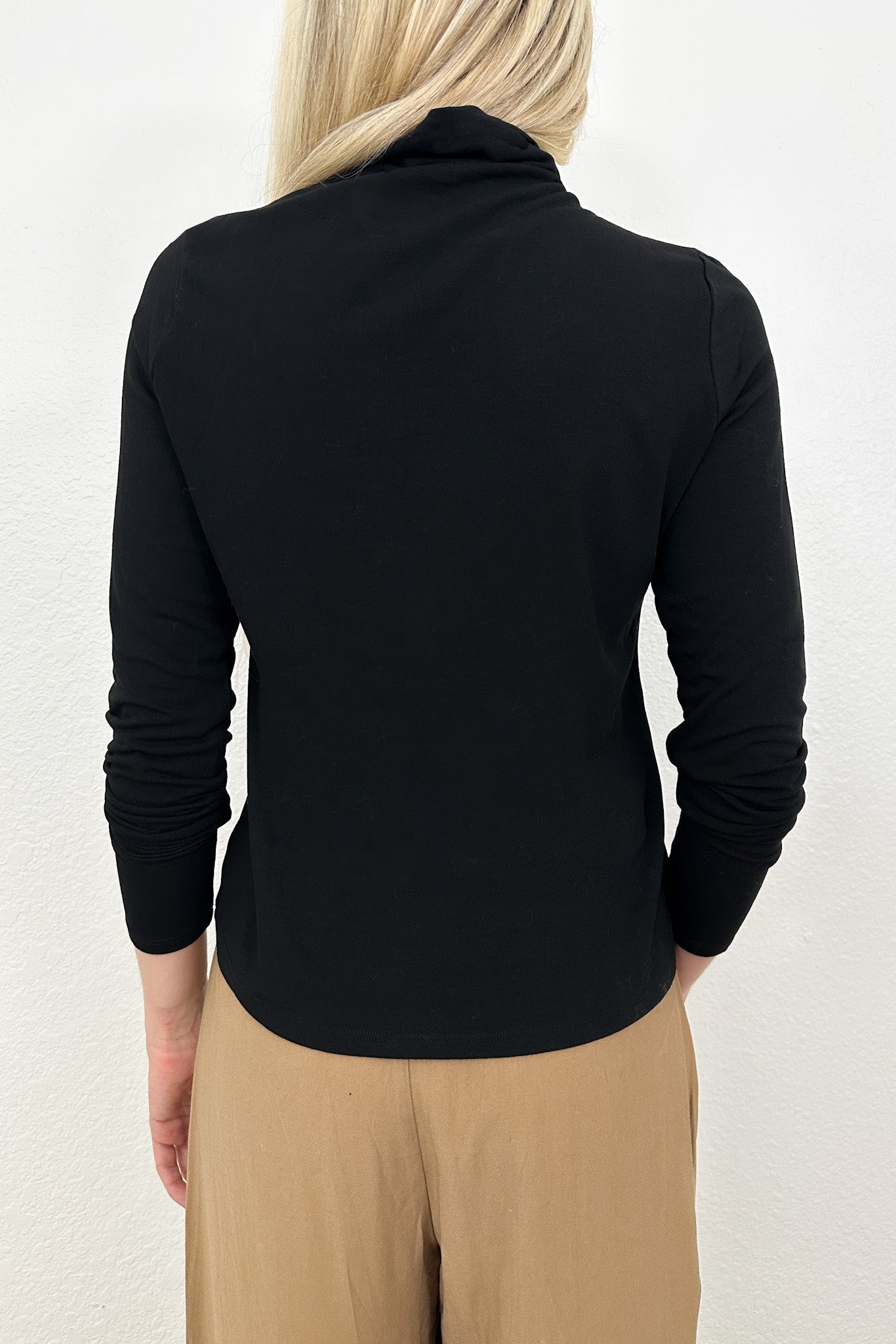 The Perfect Layering Top - Neutral Ground