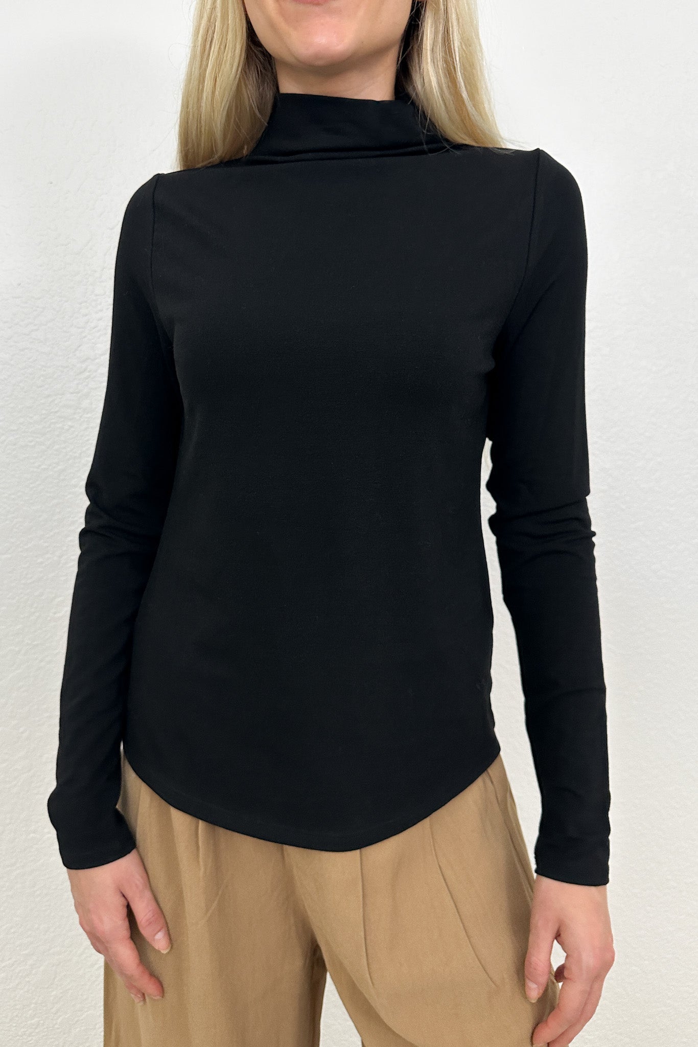 The Perfect Layering Top - Neutral Ground