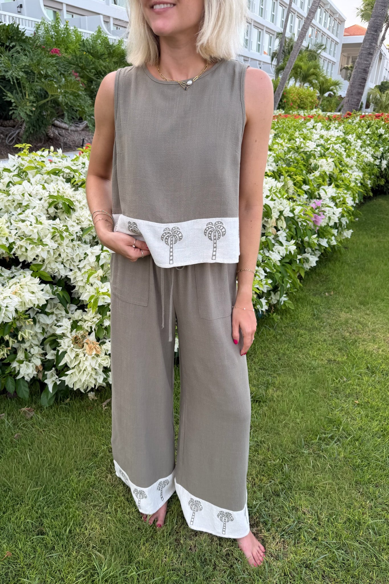 Villa Linen Blend Embroidered Sleeveless Top - Neutral Ground