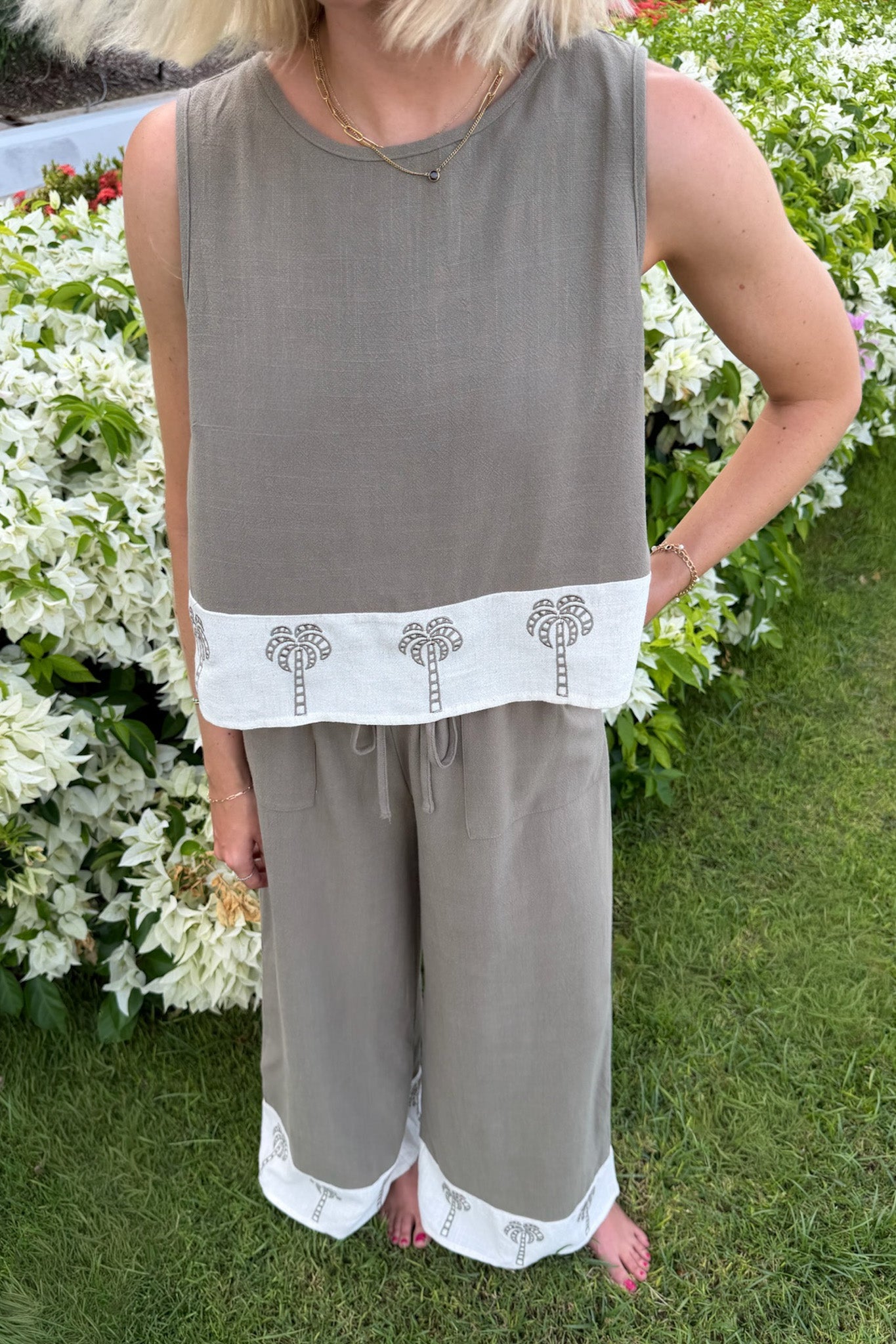Villa Linen Blend Embroidered Sleeveless Top - Neutral Ground