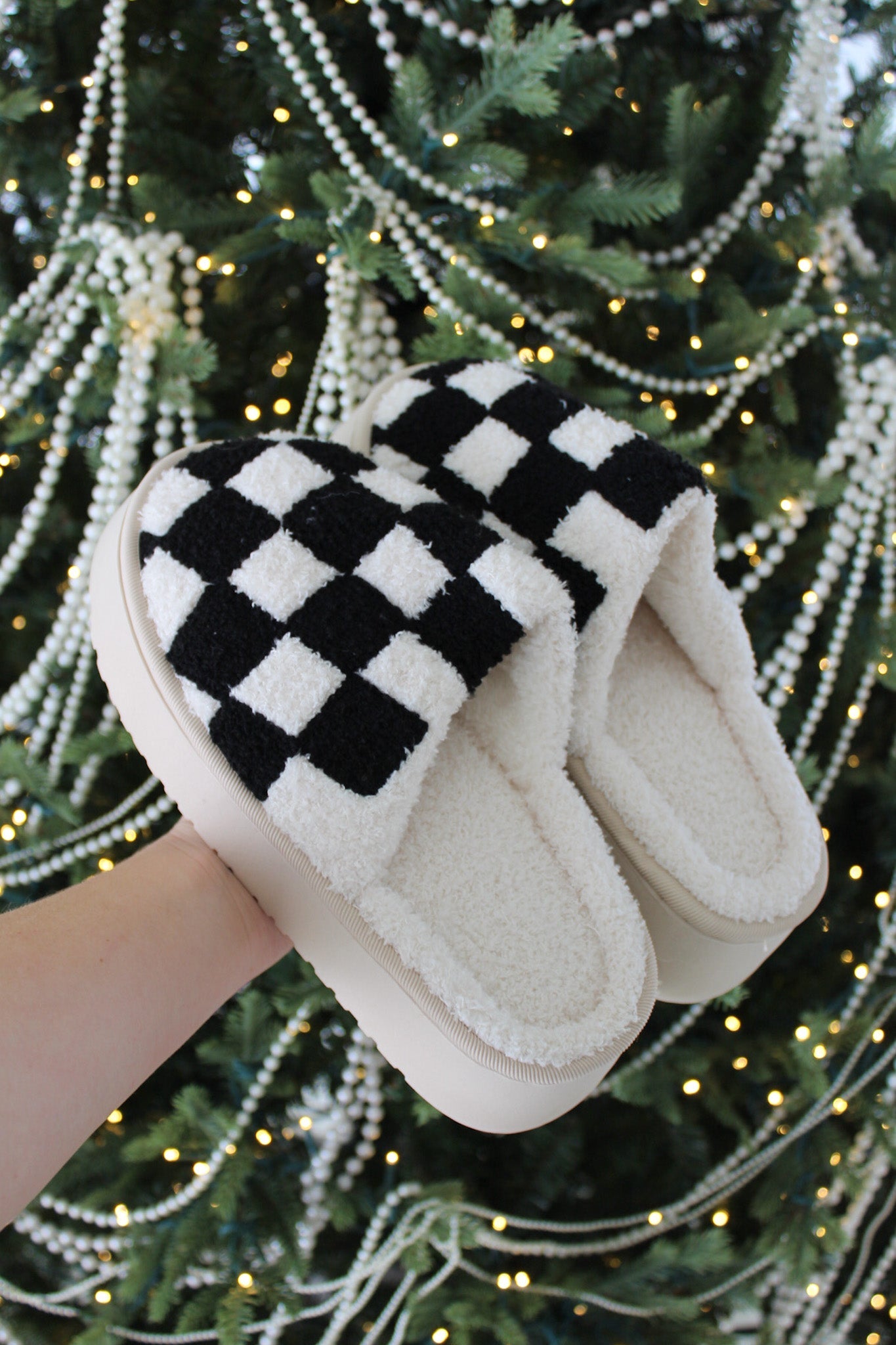 Willow Checkered Mule Slipper in Black - Neutral Ground