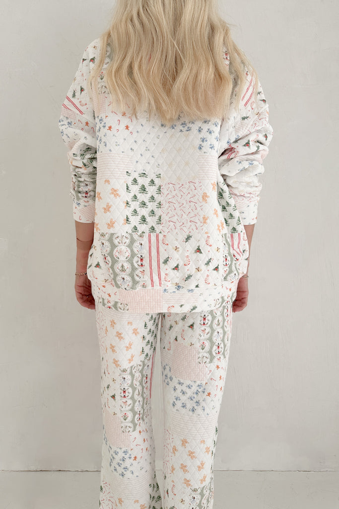 Wonderland Quilted Holiday Joggers - Neutral Ground