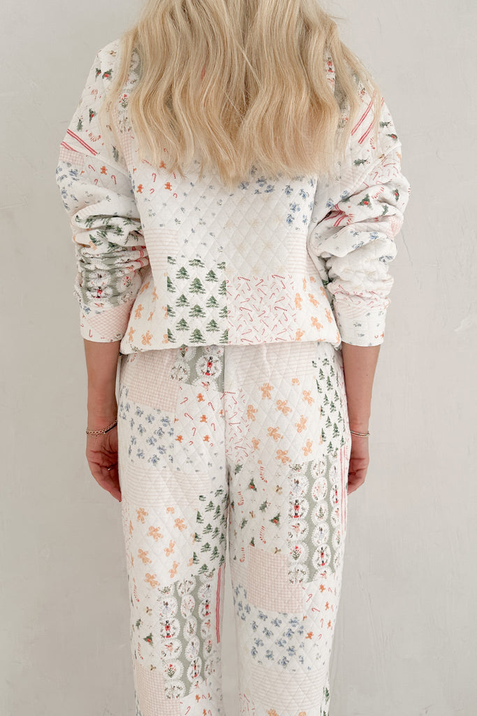 Wonderland Quilted Holiday Joggers - Neutral Ground