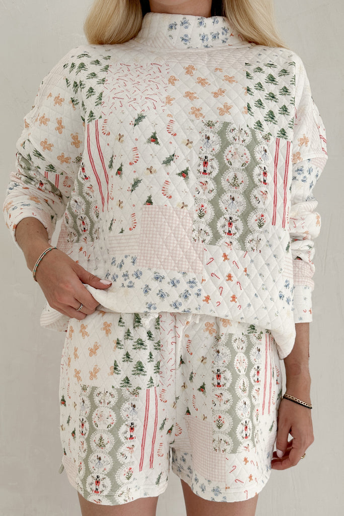 Wonderland Quilted Holiday Shorts - Neutral Ground