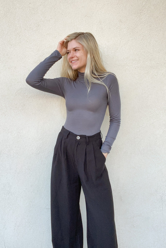 Perfect Layering Top in Charcoal